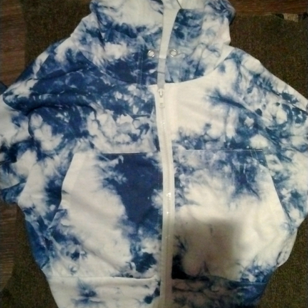 Blue and White Tie dye crop top hoodie